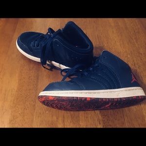 Nike Jordan's high top - girls